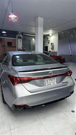 تويوتا أفالون